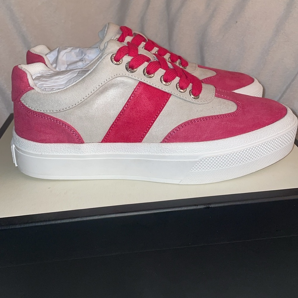 NWT J/SLIDES GABLE Pink/White Faux Suede Sneaker - Picture 6 of 11